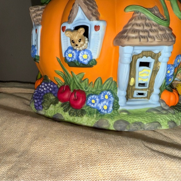 Colorful Cute Pumpkin Mouse House Figurine for tea light candles - Picture 3 of 5